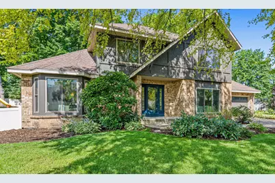 8994 Preserve Boulevard, Eden Prairie, MN 55347 - Photo 2