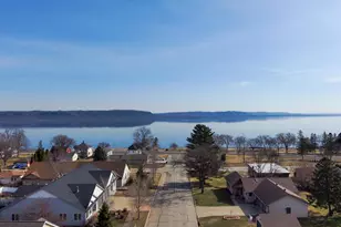 314 W Iowa St, Lake City, MN 55041 - Photo 46