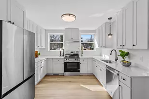 582 York Ave, Saint Paul, MN 55130 - Photo 2