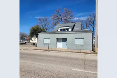 1110 W Oakland Avenue, Austin, MN 55912 - Photo 2