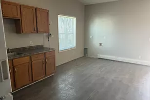 1204 E 7th St, Saint Paul, MN 55106 - Photo 4