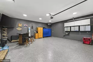 245 Dwinnell Ave, Mahtomedi, MN 55115 - Photo 38