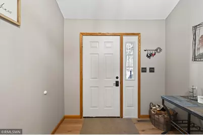 245 Dwinnell Avenue, Mahtomedi, MN 55115 - Photo 6