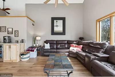 245 Dwinnell Avenue, Mahtomedi, MN 55115 - Photo 8