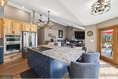 245 Dwinnell Avenue, Mahtomedi, MN 55115 - Photo 12