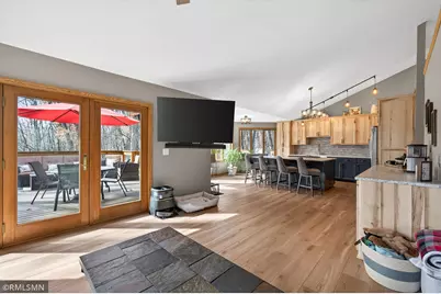 245 Dwinnell Avenue, Mahtomedi, MN 55115 - Photo 10