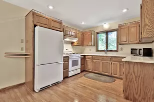 12316 288th St, Lindstrom, MN 55045 - Photo 8