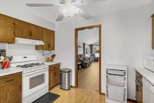 7808 Idaho Ln N, Brooklyn Park, MN 55445 - Photo 8