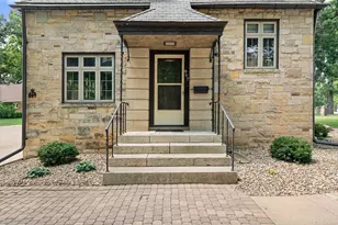 907 1st Dr NW, Austin, MN 55912 - Photo 2
