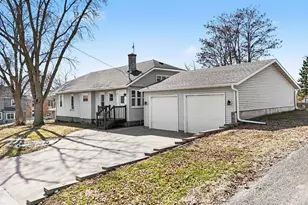 213 Boulevard Ave NE, Montgomery, MN 56069 - Photo 32