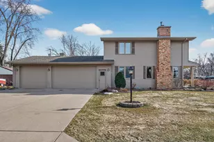 6331 Riverview Terrace NE, Fridley, MN 55432 - Photo 4