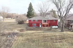 315 Lakeview Street S, Lake Benton, MN 56149 - Photo 22