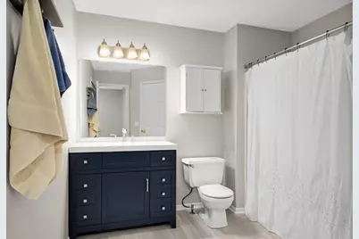 2571 Bedford Court, Mendota Heights, MN 55120 - Photo 22