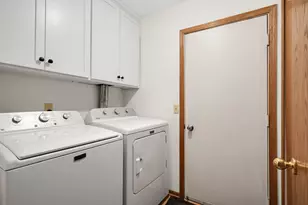 2571 Bedford Ct, Mendota Heights, MN 55120 - Photo 16