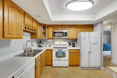 4710 58th Avenue N #107, Crystal, MN 55429 - Photo 12