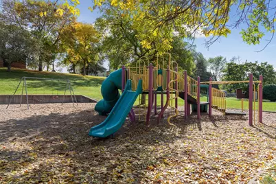 515 Farrell Street N, Maplewood, MN 55119 - Photo 24