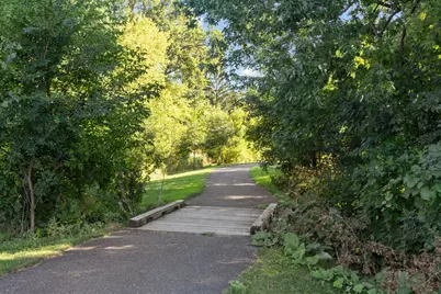 515 Farrell Street N, Maplewood, MN 55119 - Photo 20