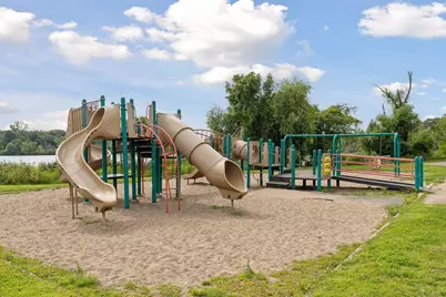 515 Farrell Street N, Maplewood, MN 55119 - Photo 40