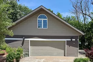 1907 S Shore Dr, Albert Lea, MN 56007 - Photo 1