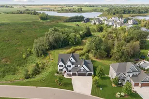 2269 Lakeshore Point Dr N E, Saint Michael, MN 55376 - Photo 2