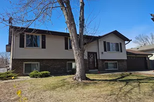 8309 Penn Ave N, Brooklyn Park, MN 55444 - Photo 2