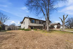 8309 Penn Ave N, Brooklyn Park, MN 55444 - Photo 4