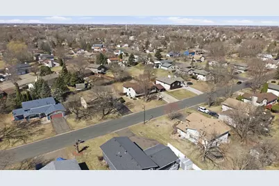 8309 Penn Avenue N, Brooklyn Park, MN 55444 - Photo 12