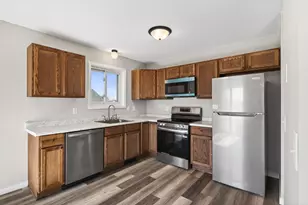 1275 10th Ave SE, Cambridge, MN 55008 - Photo 12