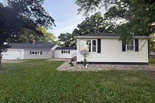 12713 375th Ave, Waseca, MN 56093 - Photo 2