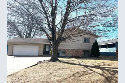 2904 Monroe Place, Saint Cloud, MN 56303 - Photo 1