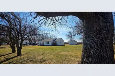 300 Central Avenue S, Hollandale, MN 56045 - Photo 4