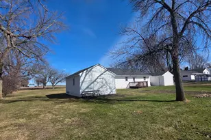 300 Central Ave S, Hollandale, MN 56045 - Photo 8