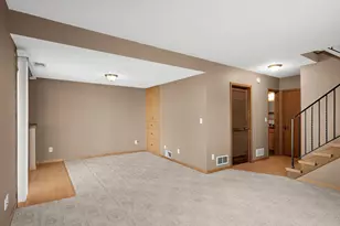 3830 Laurel Ct, Eagan, MN 55122 - Photo 24