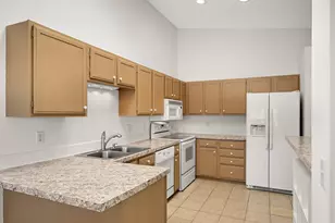 3830 Laurel Ct, Eagan, MN 55122 - Photo 12