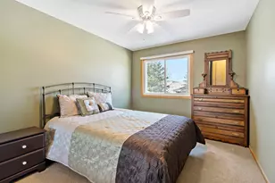 7570 15th Street Ln N, Oakdale, MN 55128 - Photo 10