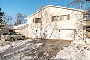 7570 15th Street Ln N, Oakdale, MN 55128 - Photo 14