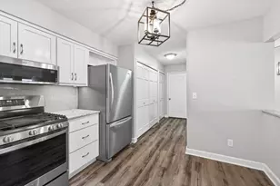 2810 Robinwood Way, Woodbury, MN 55125 - Photo 10