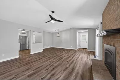 2810 Robinwood Way, Woodbury, MN 55125 - Photo 6