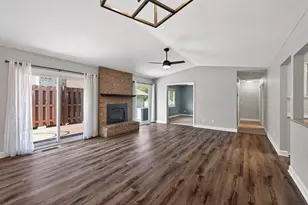 2810 Robinwood Way, Woodbury, MN 55125 - Photo 4