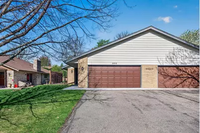 2810 Robinwood Way, Woodbury, MN 55125 - Photo 2