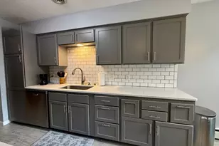 1808 Lakewood Ave, Albert Lea, MN 56007 - Photo 2