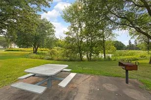 411 Dorland Pl, Maplewood, MN 55119 - Photo 26