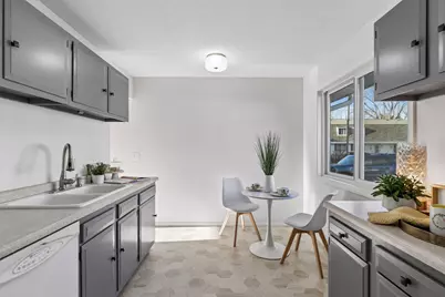 411 Dorland Place, Maplewood, MN 55119 - Photo 2