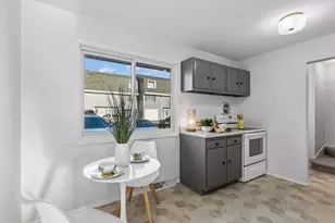 411 Dorland Pl, Maplewood, MN 55119 - Photo 10