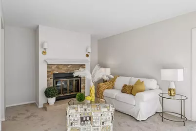 411 Dorland Place, Maplewood, MN 55119 - Photo 2