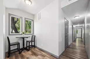 211 Belvidere St E, Saint Paul, MN 55107 - Photo 10