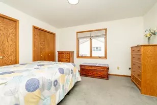 1817 Ruby Cir, Shakopee, MN 55379 - Photo 14