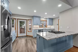 420 Village Ct, Cambridge, MN 55008 - Photo 10