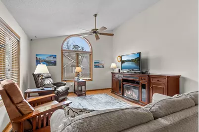 420 Village Court, Cambridge, MN 55008 - Photo 4