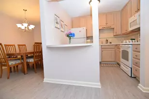 5697 Green Cir Dr, Hopkins, MN 55343 - Photo 12